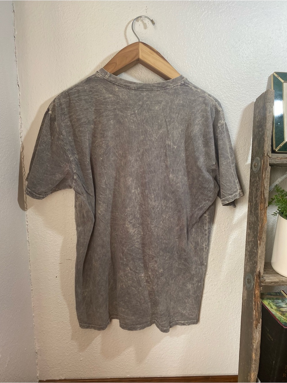 Lost Enterprises Acid Wash Lips on Ice Graphic T-Shirt  Y2K Surf Skate Size XL - Picture 3 of 7